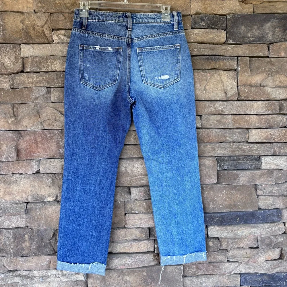 Blue Straight Leg‎ Distressed Jeans with Raw Hem